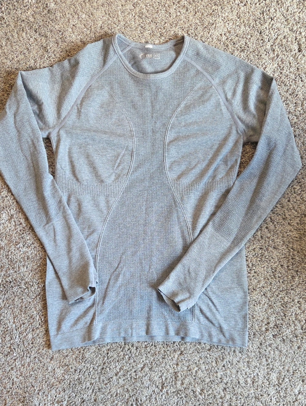Womena's Seamless Lightweight Fitted Grey Top
